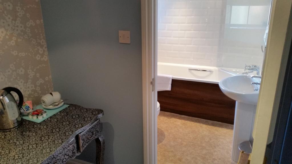 Limes Hotel Needham Market Room photo